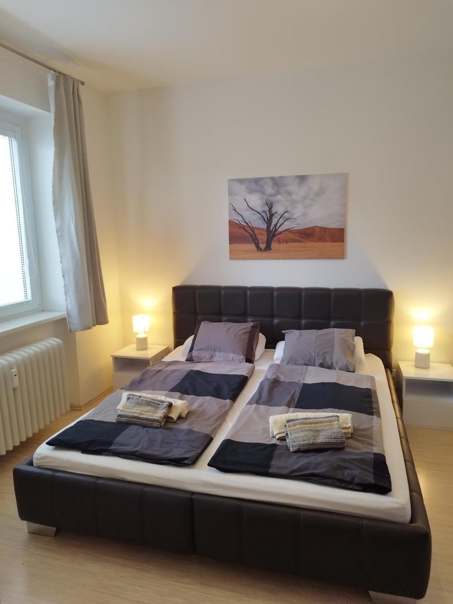 Appartamento Amazing Flat In Old Town With Large Balcony Bratislava Esterno foto